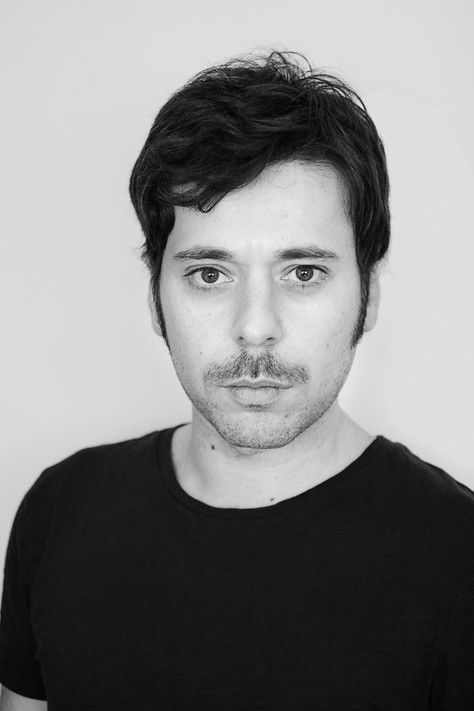 Alejandro Cano as Javier