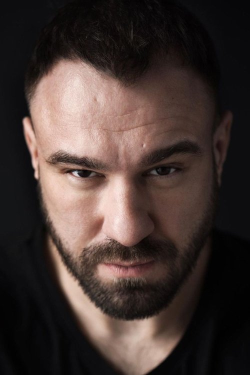 Yevhen Oliinyk as Lev