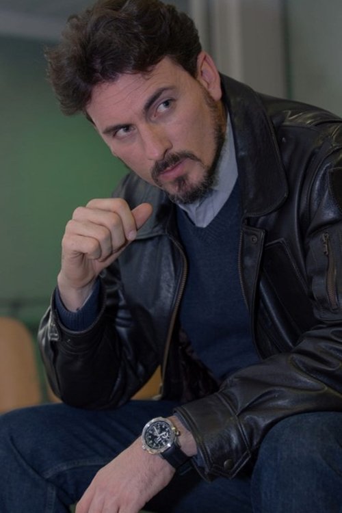 Giuseppe Ivan David Di Giorgio as Commissario Soavi