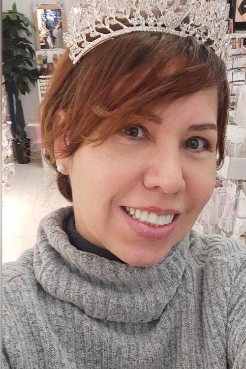 Rosa Soahre as Vampira