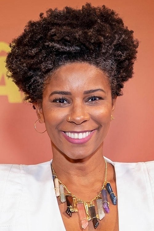 Rita Batista as Repórter