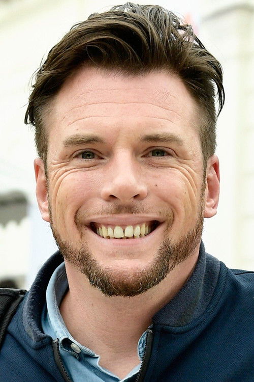 Norbert Tarayre as Himself