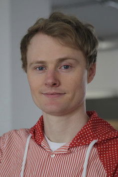 Thomas Hardiman as Young Thomas Arlington