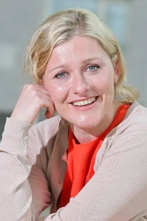 Tine Laureyns as Muriel Vervoort