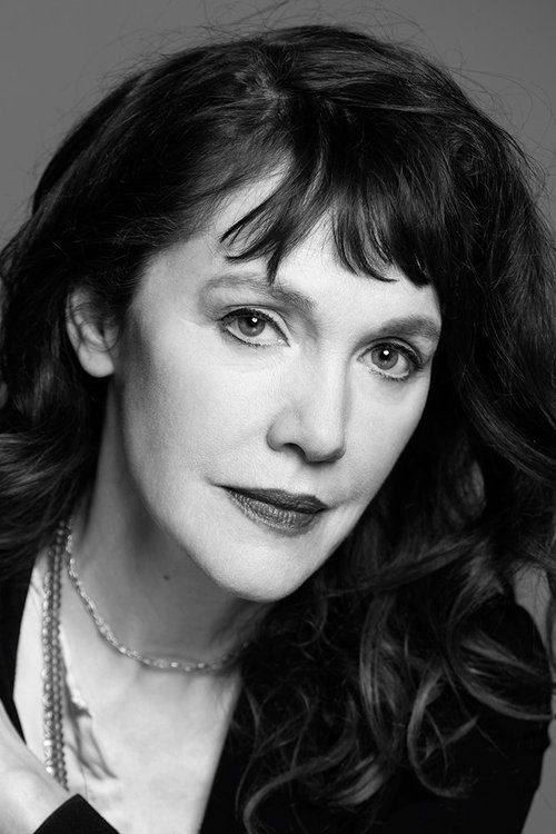 Madeleine Potter as Verena Tarrant