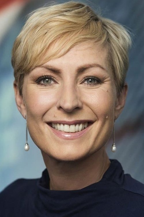 Cecilie Beck as Nyhedsvært (sig selv)