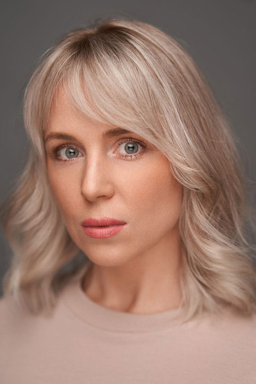 Alexandra Kuragina as Царица (голос)