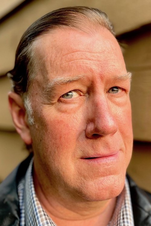 Declan O'Reilly as Arthur