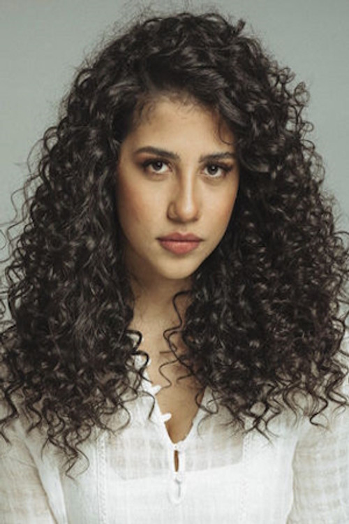 Nouran Abu Taleb as رانيا في مرحلة الشباب