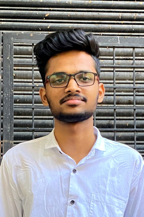 Sohan Shetty as Raghuveer