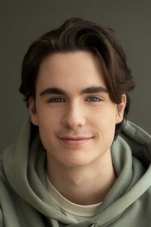 Justin Morissette as Valentin