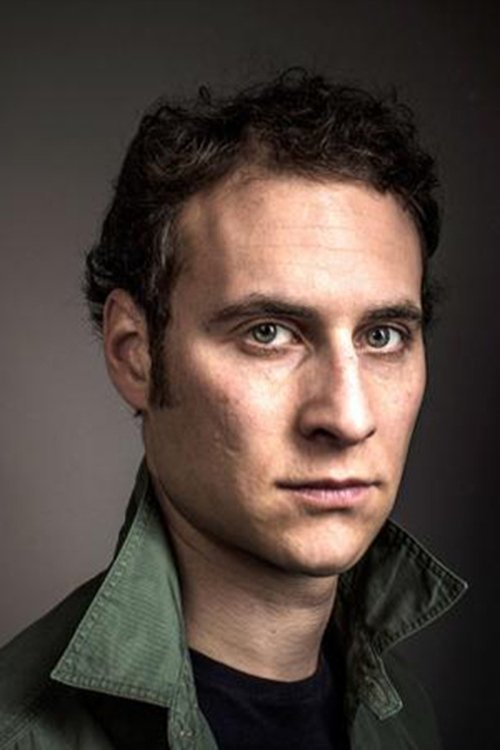 Noam Morgensztern as Xavier