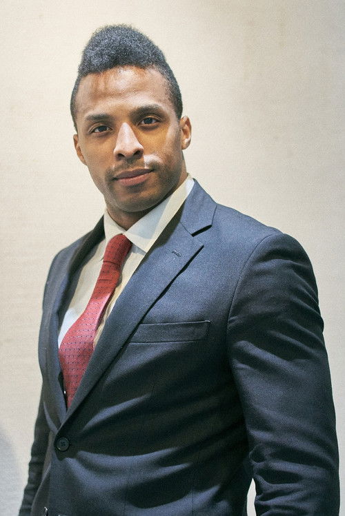 Aver Hamilton II as Agent Balfrough