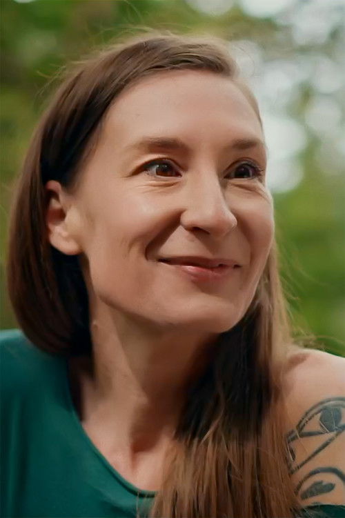 Dunja Burghardt as Dunja