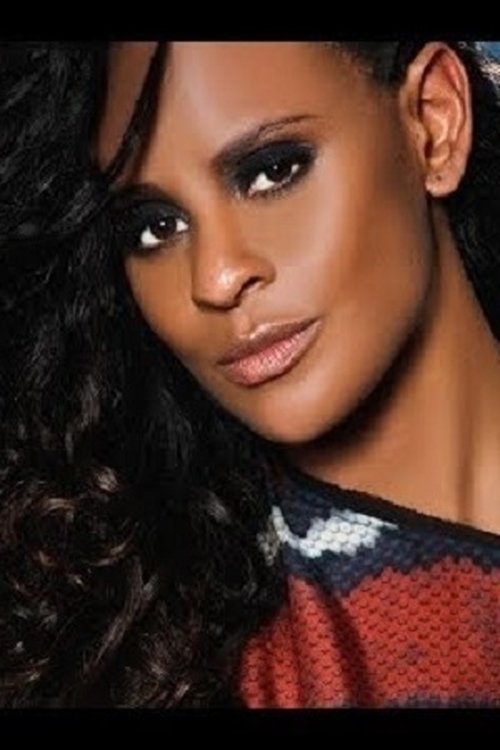 Aline Wirley as Self - Judge