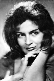 Borislava Kuzmanova as Doroti Lambert