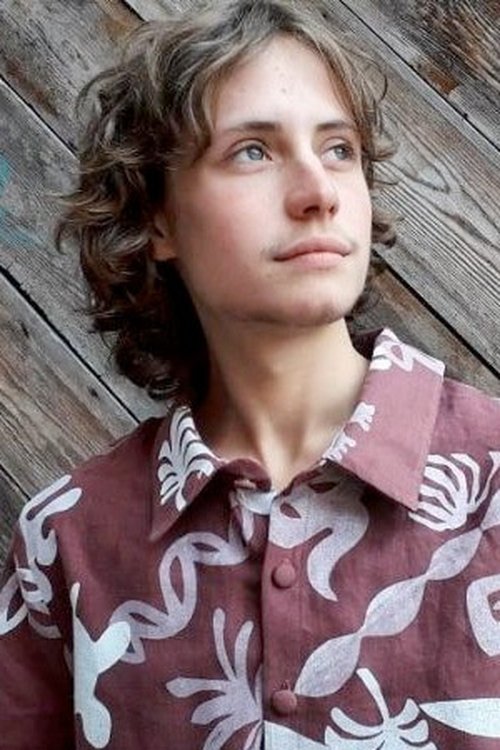 Ezra Fieremans as Jasper ("Petit ami", "Kiss Me Softly", "Follow Me")