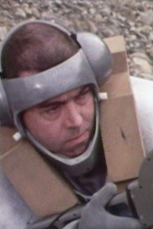 Leslie Bates as Man at Lop