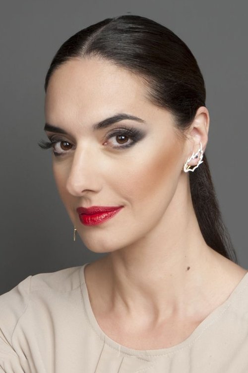 Noni Dounia as Nadia