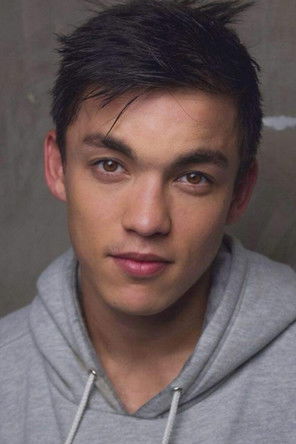 Alex Diaz as Asher Gonzales