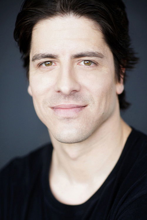 Maxime Cournoyer as Ernest Lamarche