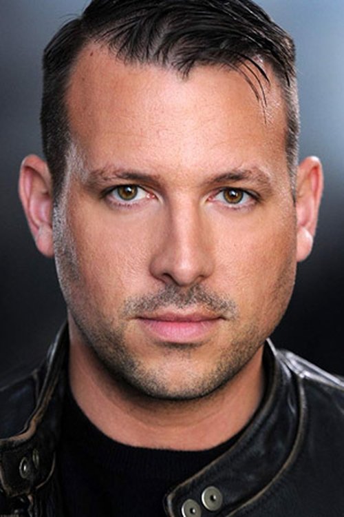 Derek Crowe as Link Dedrick