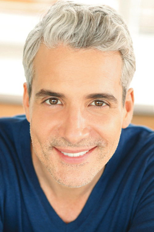 Luis Cabrera as Miguel Sánchez