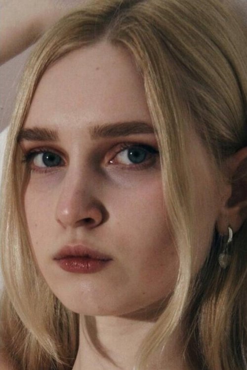 Stefania Bayushkina as 