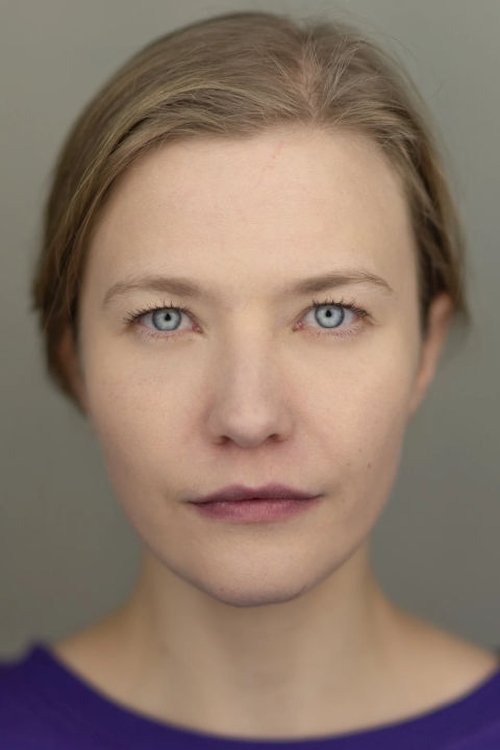 Sofia Ekholm as Janina