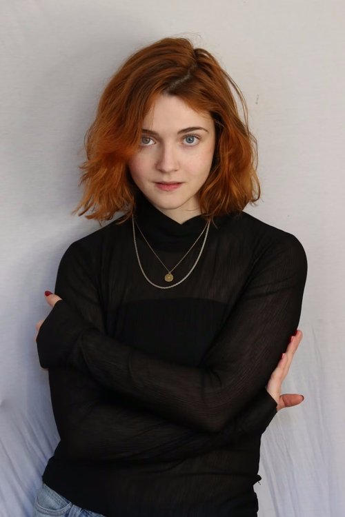 Lara Göhlert as Frieda