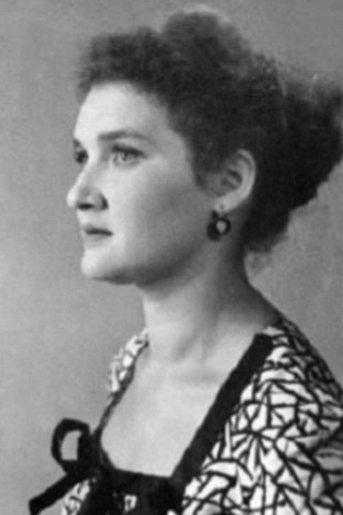 Lora Mushtakova as цыганка