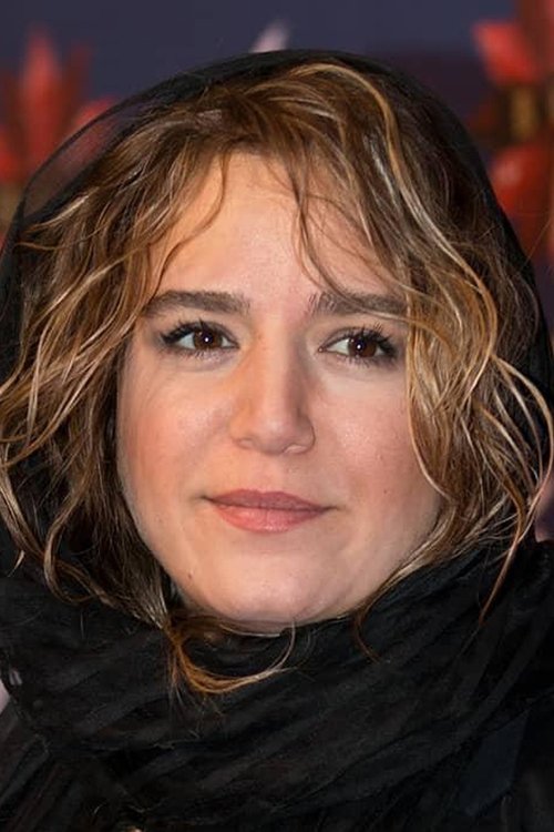 Setareh Pesyani as Parvin