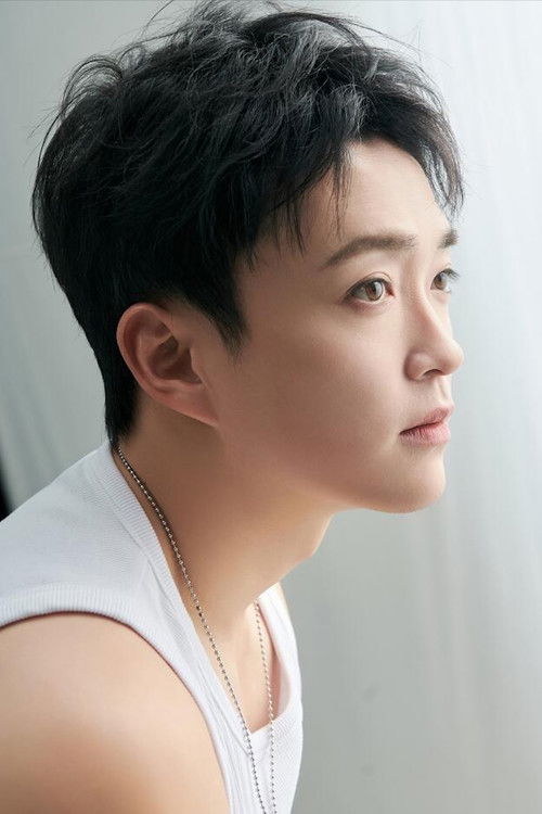 Yang Yunshen as Zhou Wei