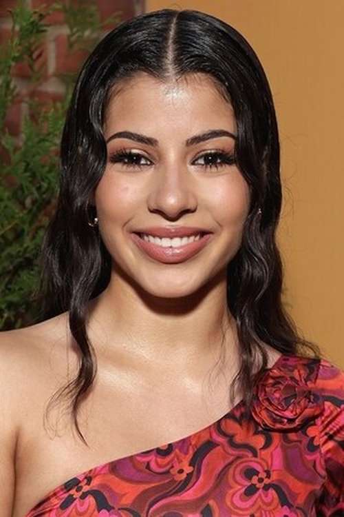 Kyndra Sanchez as Gloria