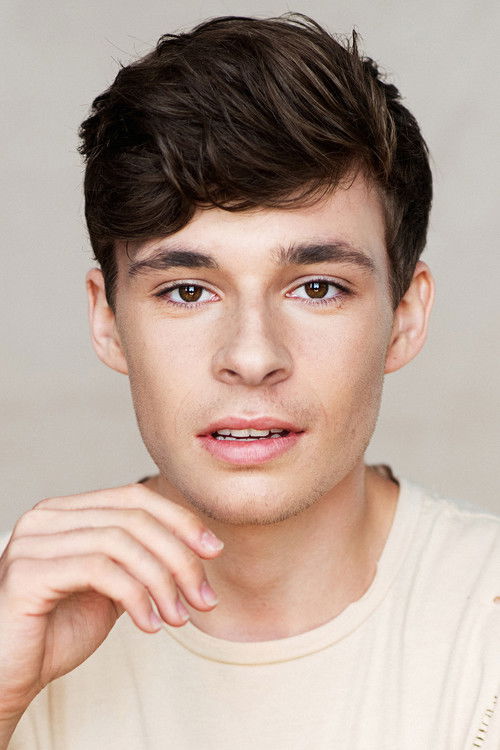 Tom-Éliot Girard as Host - Self