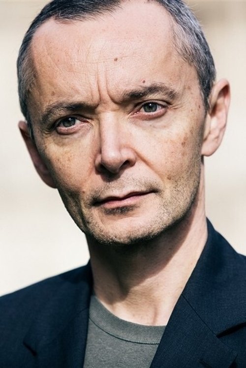 Vincent de Boüard as Yvon