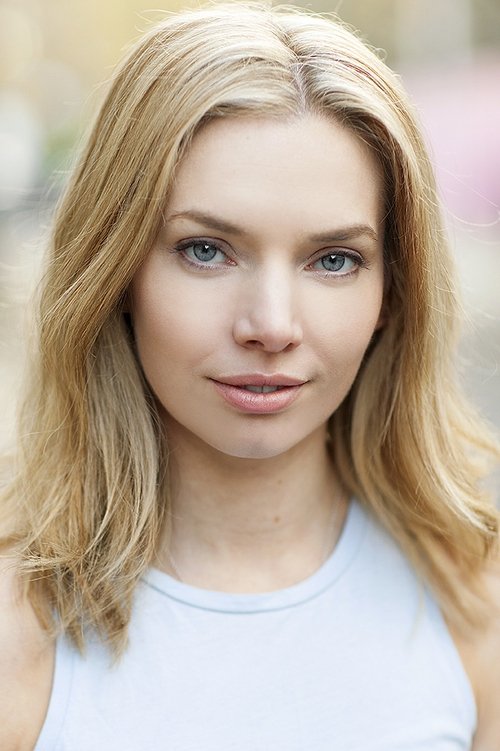 Jessica Blake as Jenny