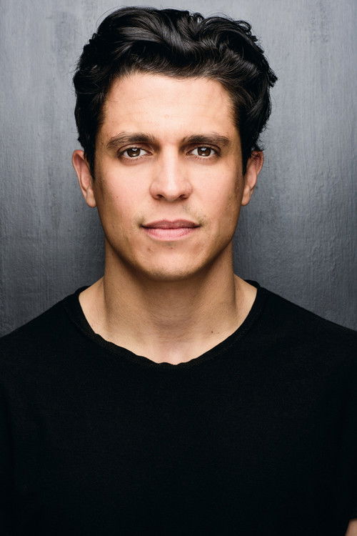Johnny Rivas as Francisco