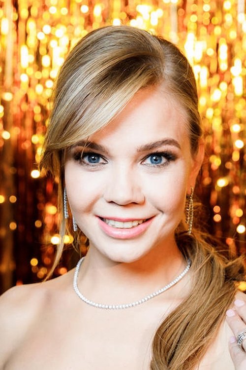 Alla Mikheeva as Kristina's Girlfriend