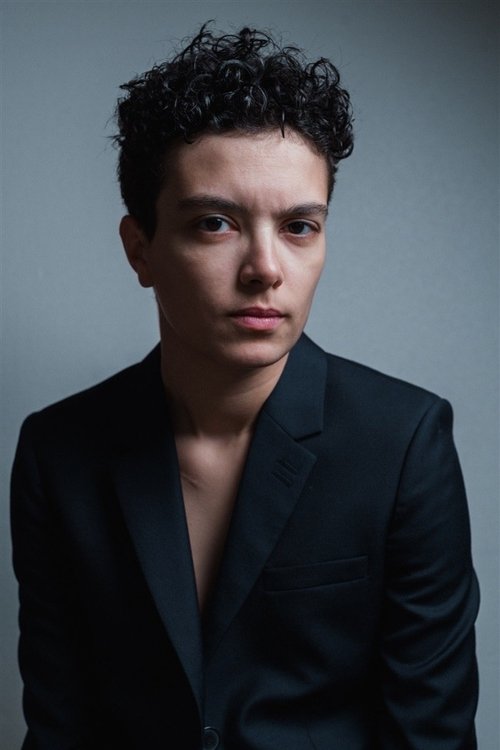 Julie Tedesco as Sarah