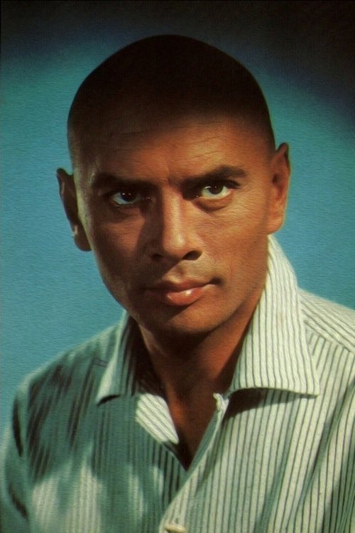Yul Brynner as Extra in Nightclub Scene