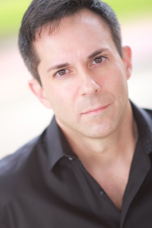 Leon Contavesprie as Leon Prosecutor