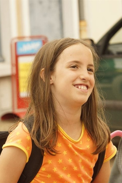 Rachel Nasschaert as Lola