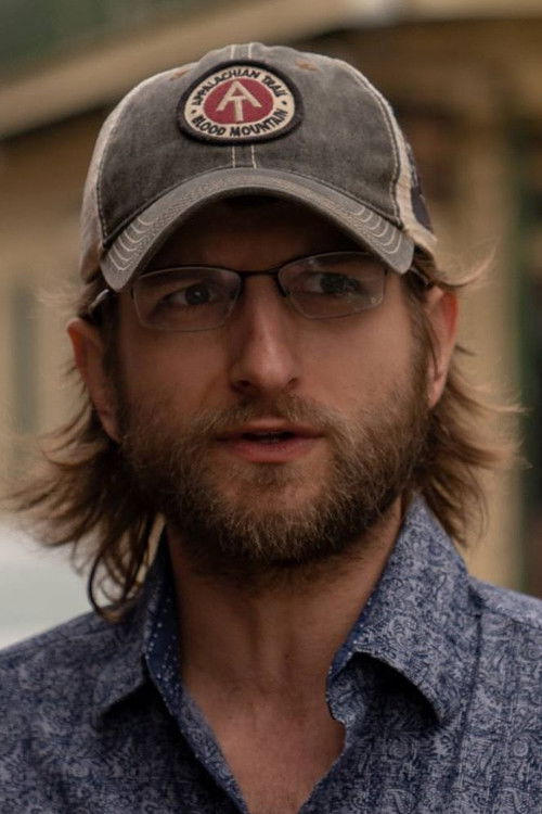 Andrew Rakich as Mr. Gavett