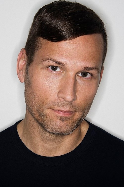 Kaskade as Self