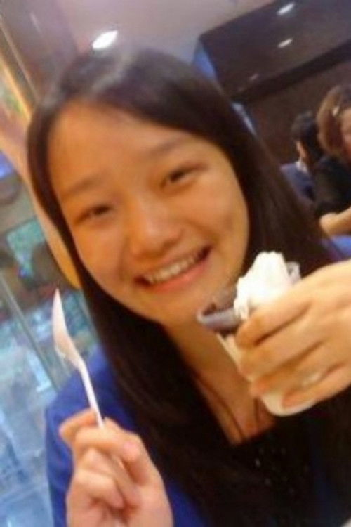 Long Sian-Huei as 配音 (voice)