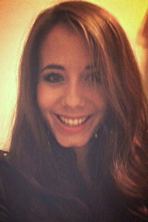 Barbora Přidalová as Laura