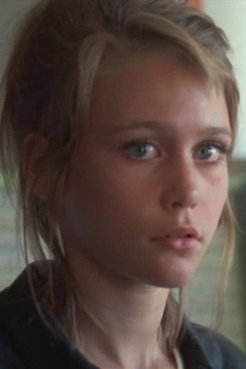 Ann-Sofie Kylin as Steven's mother