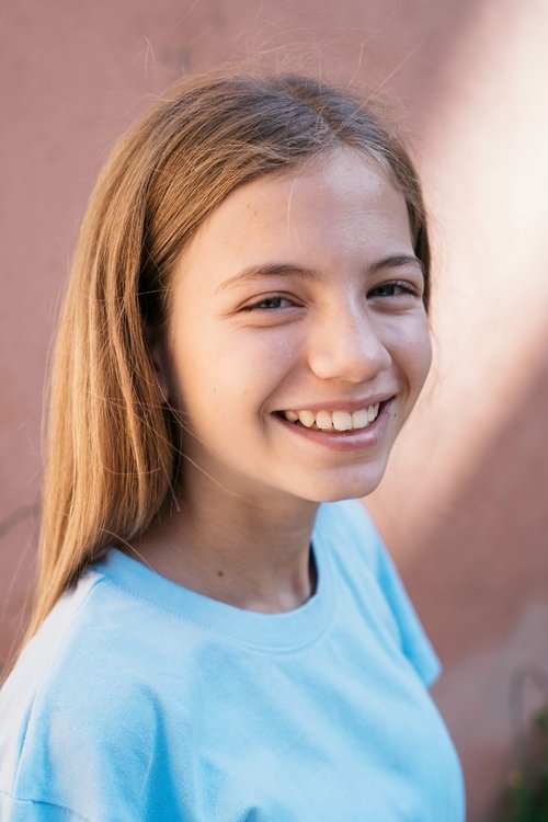 Delia Enea as Martina bambina