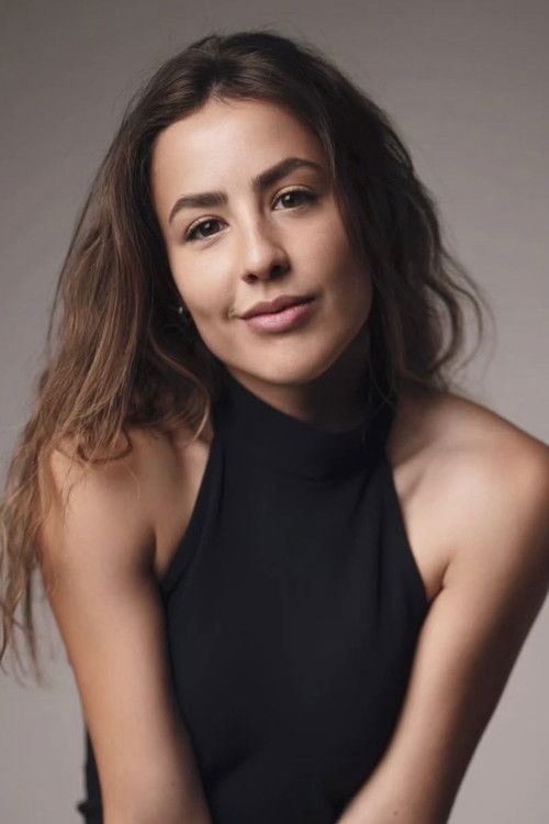 Carmen Llorens Martínez as Carmen